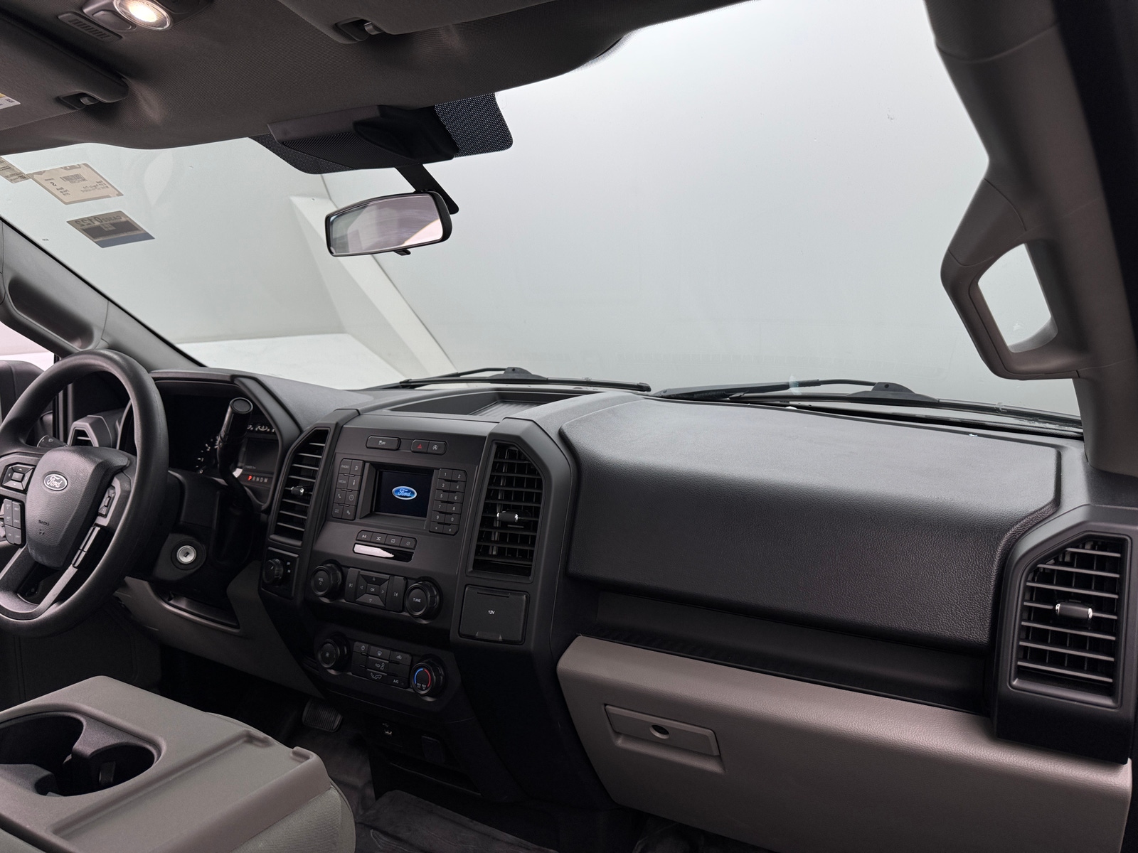 Thumbnail: 2019 Ford Econoline - 3