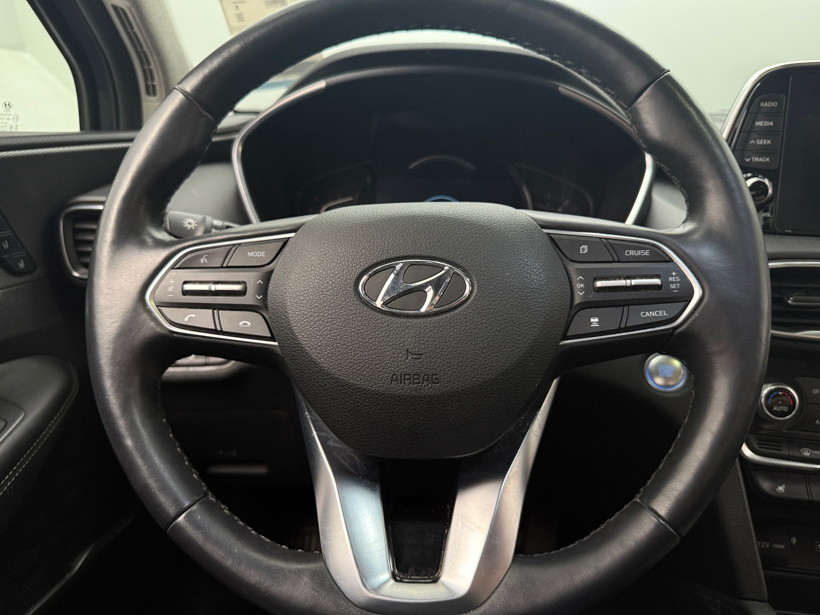 Thumbnail: 2020 Hyundai Santa Fe - 4