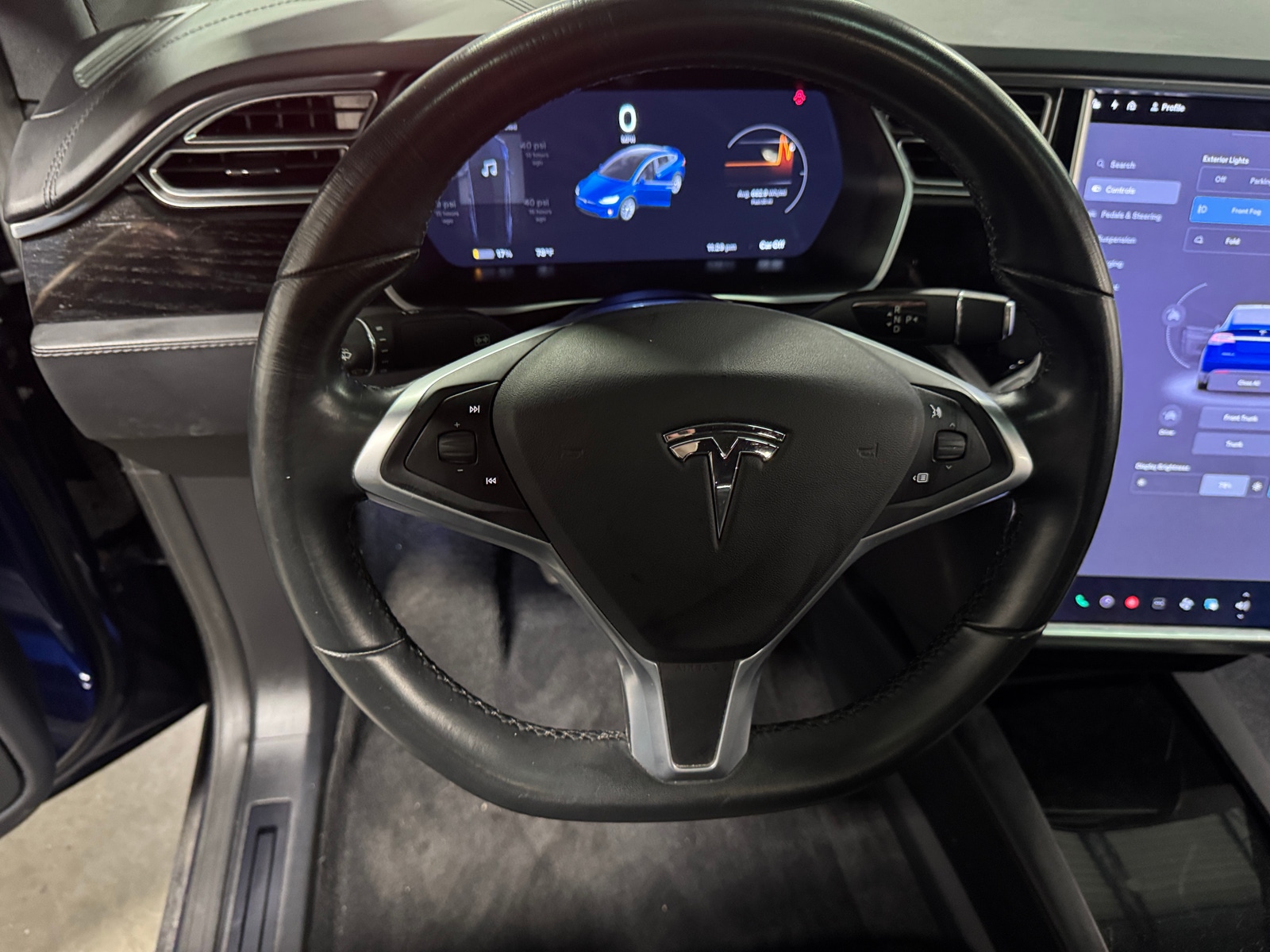 Thumbnail: 2017 Tesla Model X - 4