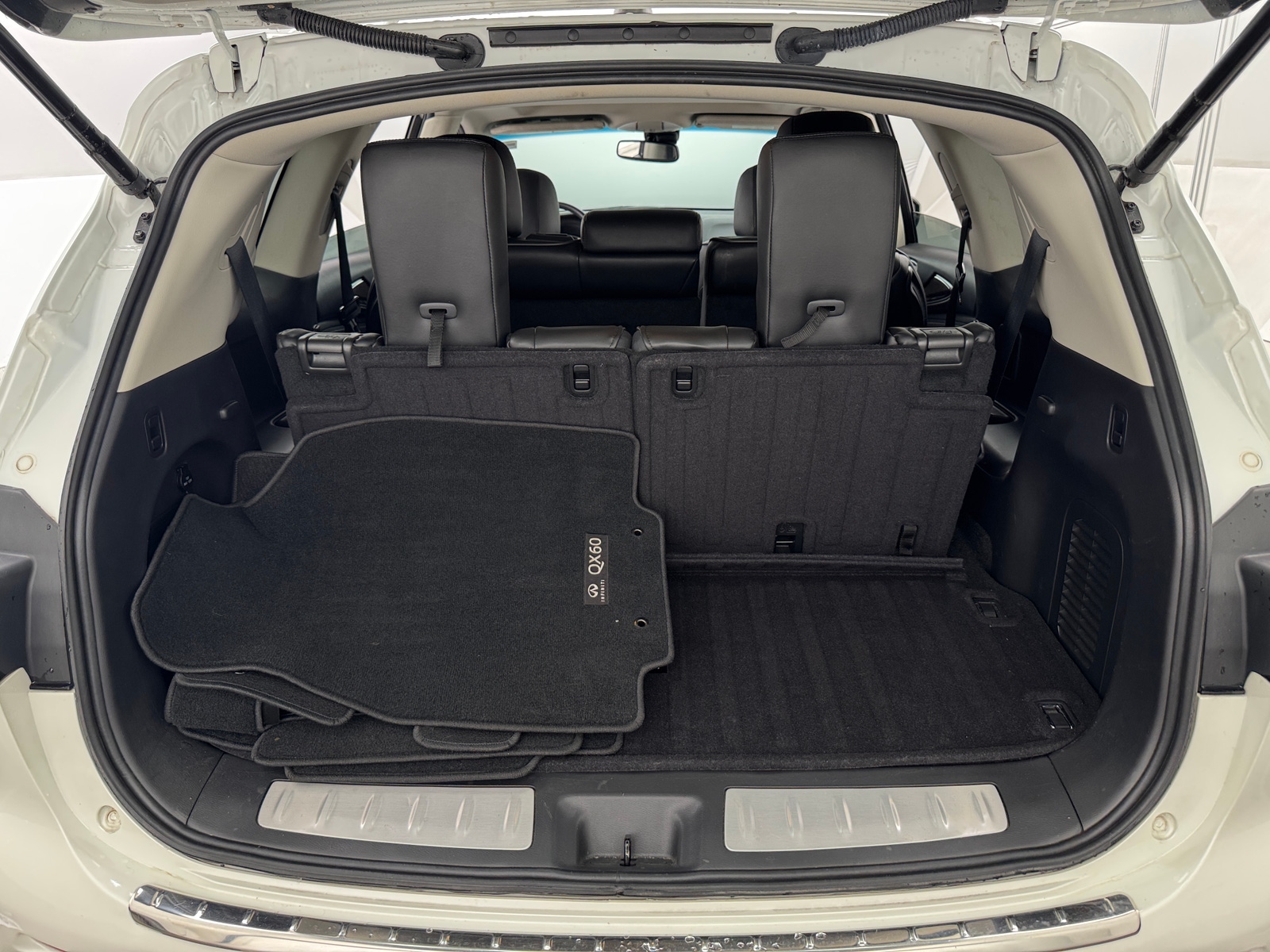 Thumbnail: 2015 INFINITI QX60 - 6