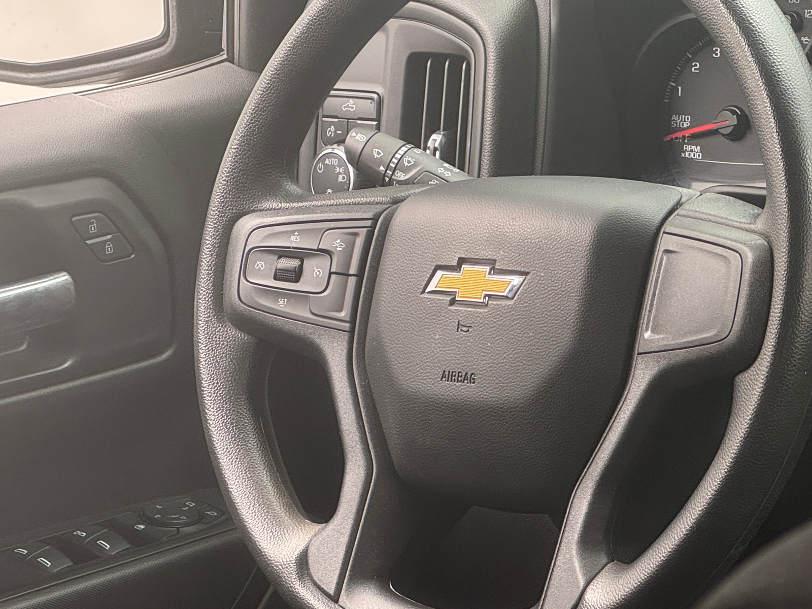 Thumbnail: 2025 Chevrolet Silverado 1500 - 5