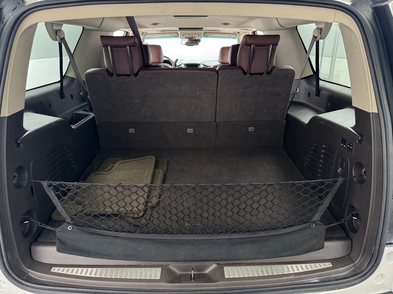 Thumbnail: 2017 Chevrolet Suburban - 6