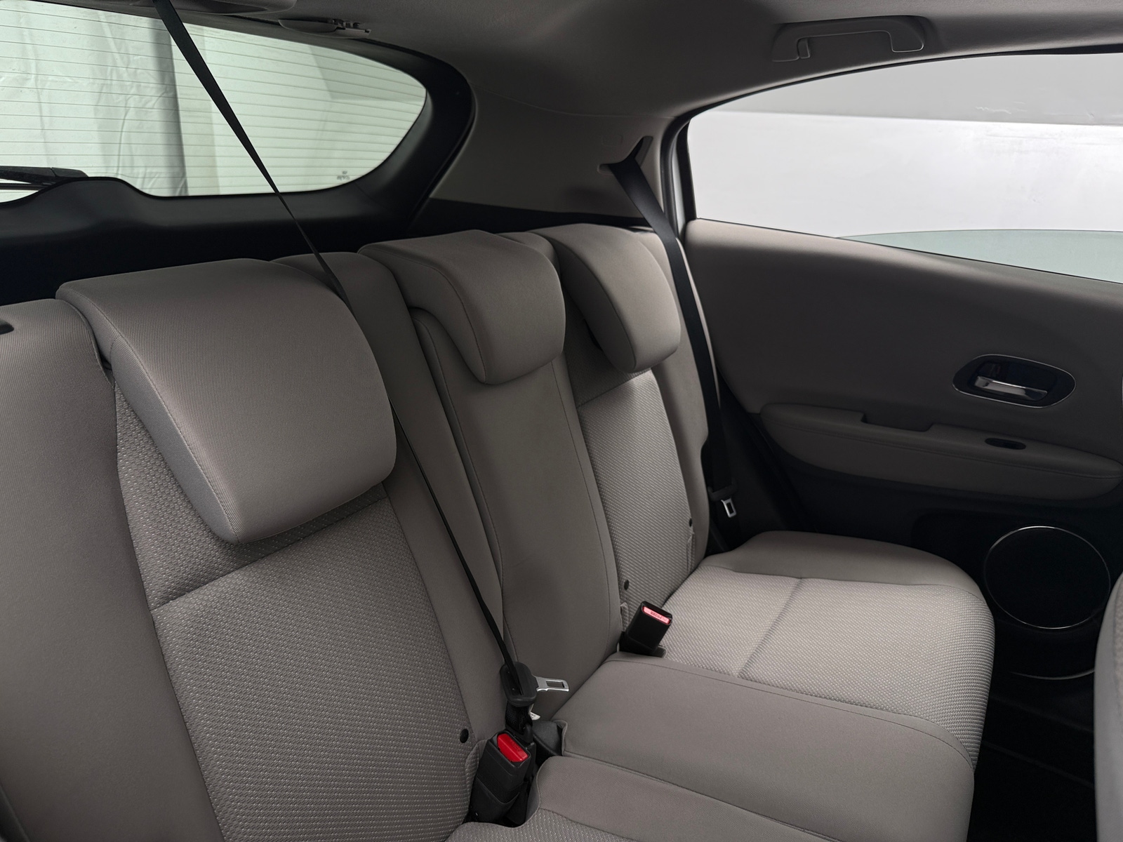 Thumbnail: 2016 Honda HR-V - 6