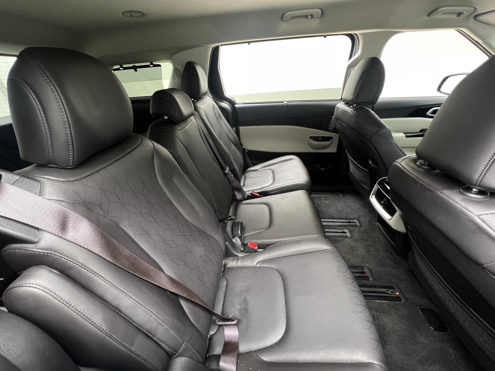 Thumbnail: 2024 Kia Carnival - 5