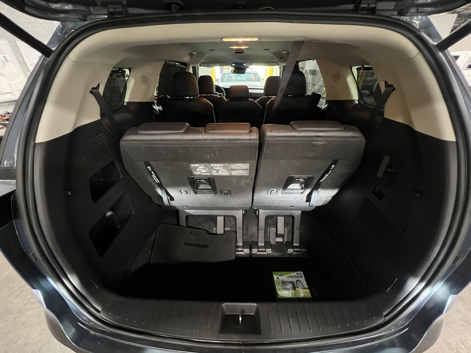 Thumbnail: 2024 Kia Carnival - 6