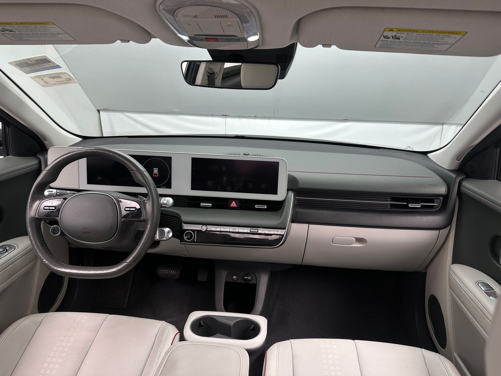 Thumbnail: 2022 Hyundai Ioniq 5 - 2