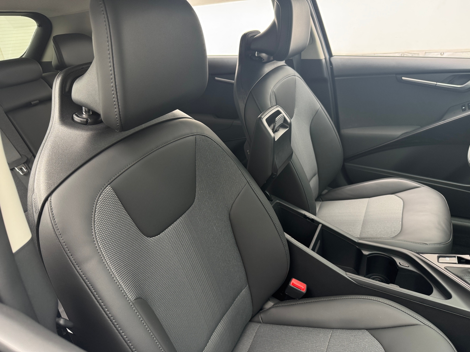 Thumbnail: 2023 Kia Niro - 2