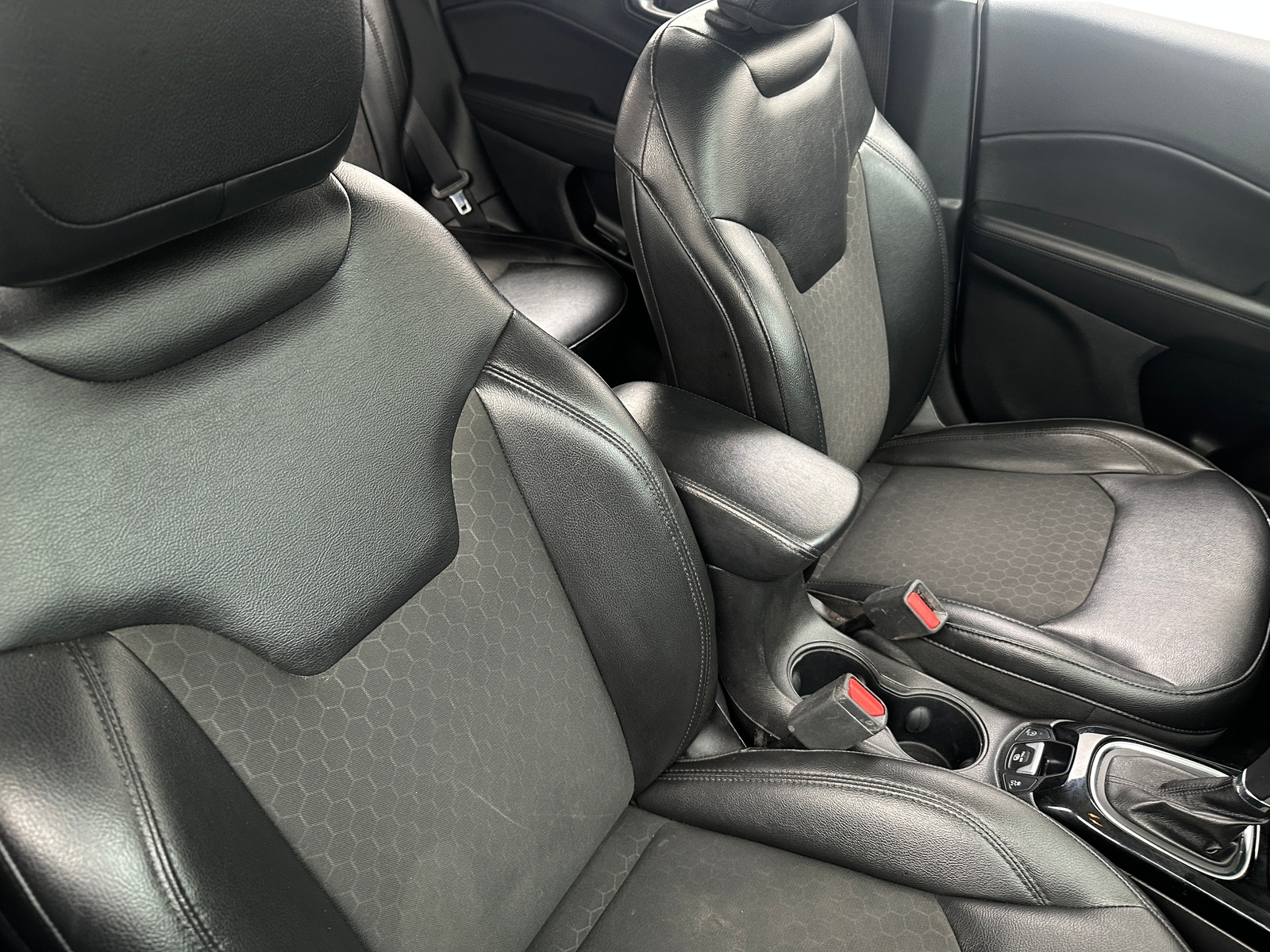 Thumbnail: 2018 Jeep Compass - 2