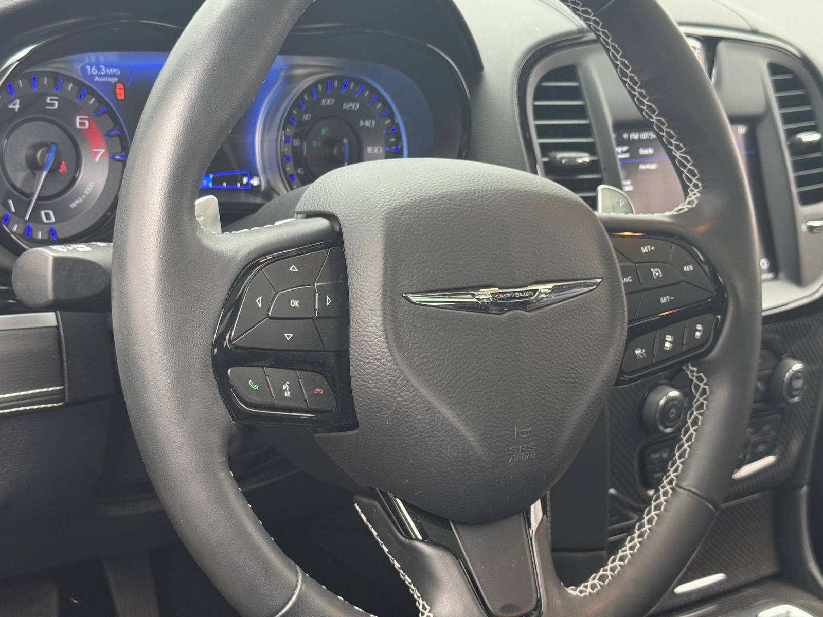 Thumbnail: 2023 Chrysler 300 - 4