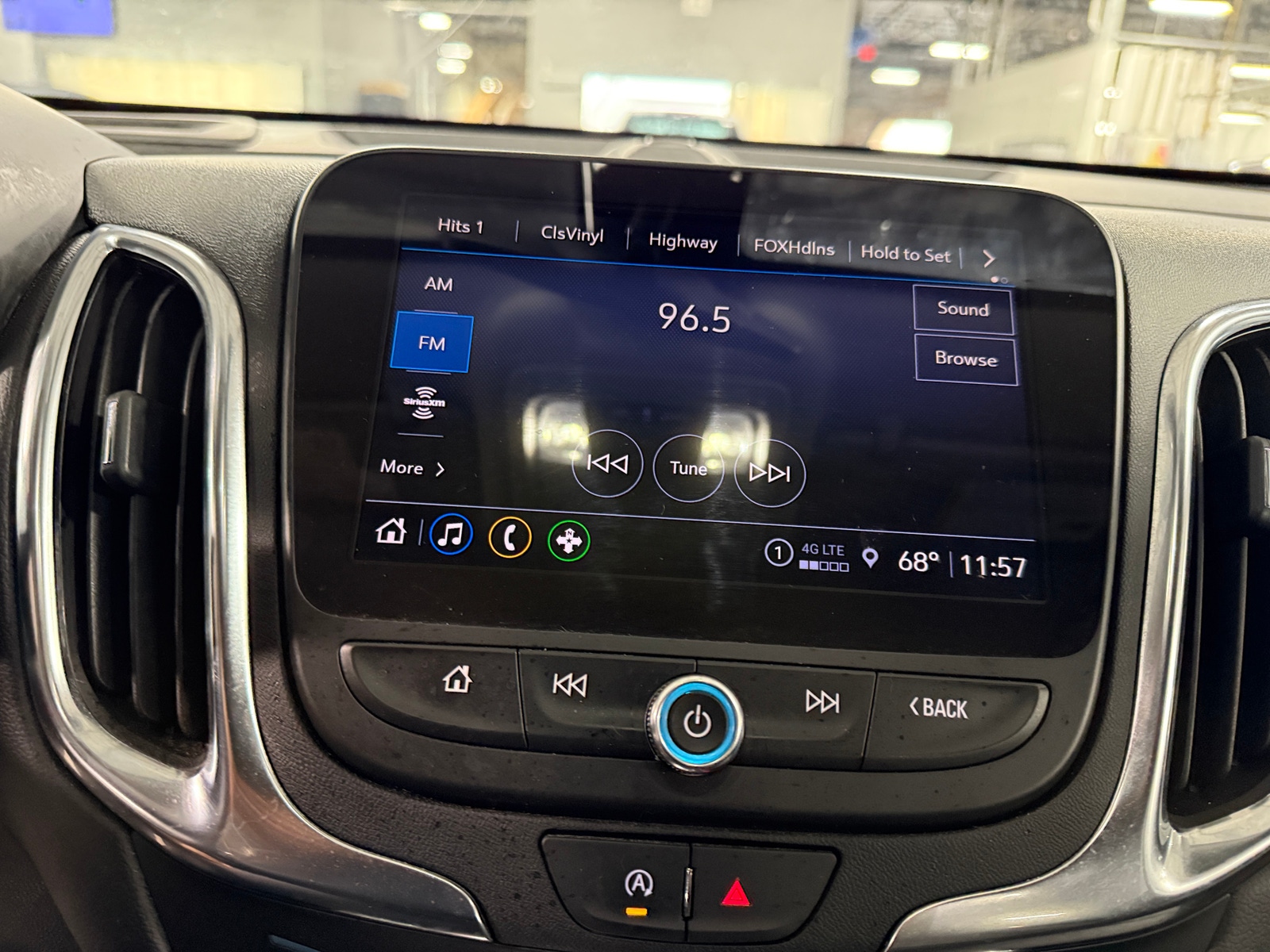 Thumbnail: 2024 Chevrolet Equinox - 4