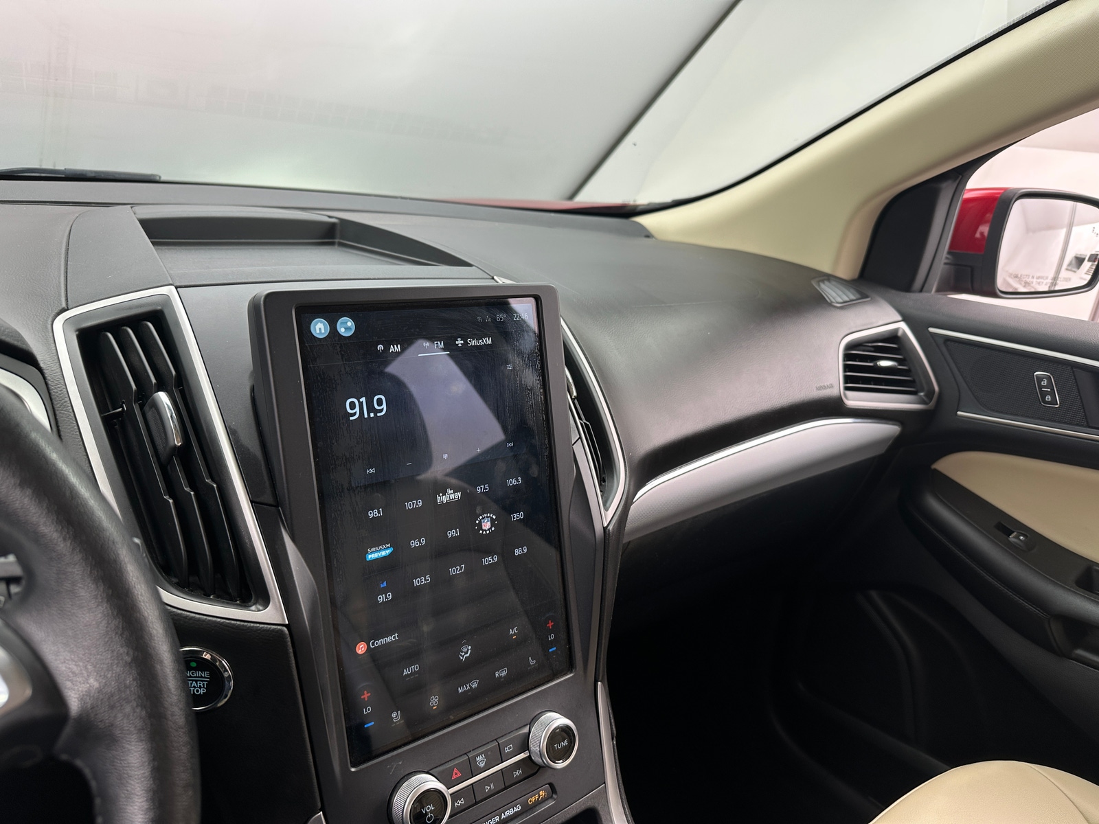 Thumbnail: 2021 Ford Edge - 3