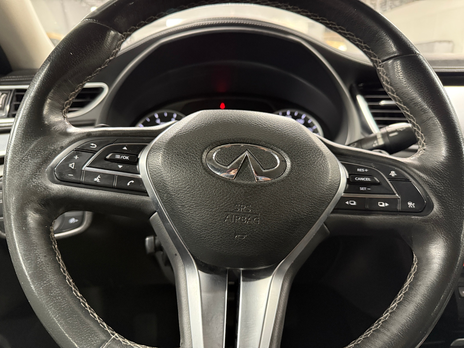 Thumbnail: 2019 INFINITI QX50 - 4