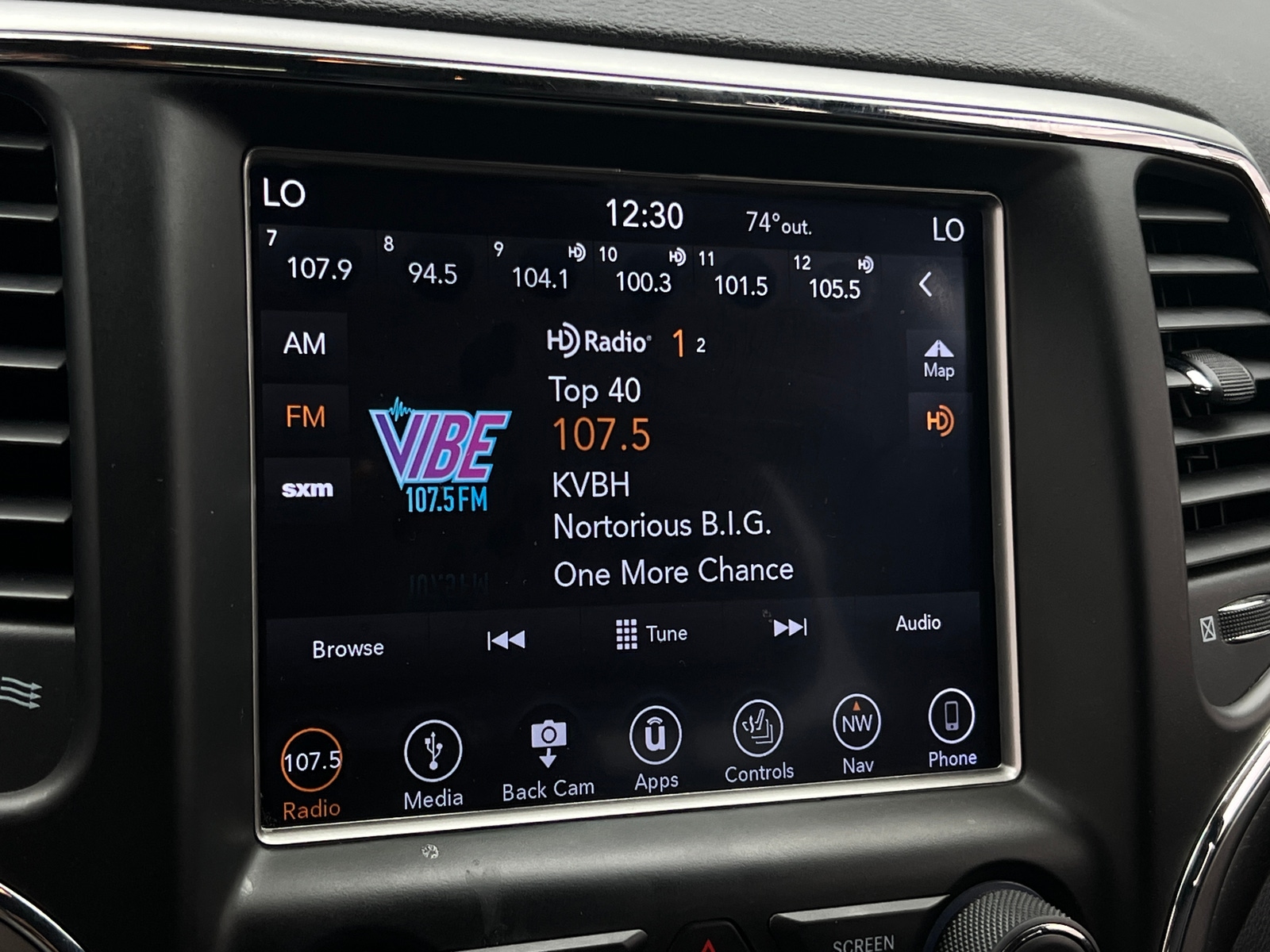 Thumbnail: 2018 Jeep Grand Cherokee - 4