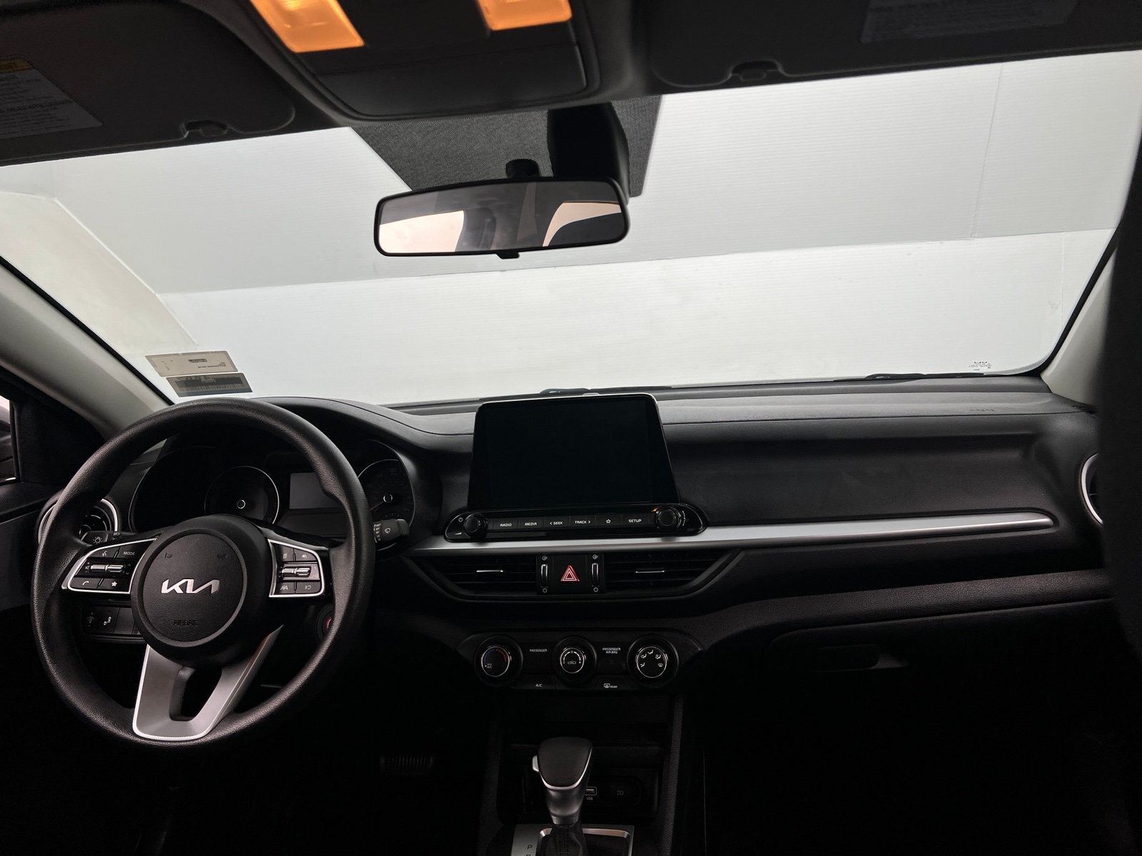 Thumbnail: 2024 Kia Forte - 3