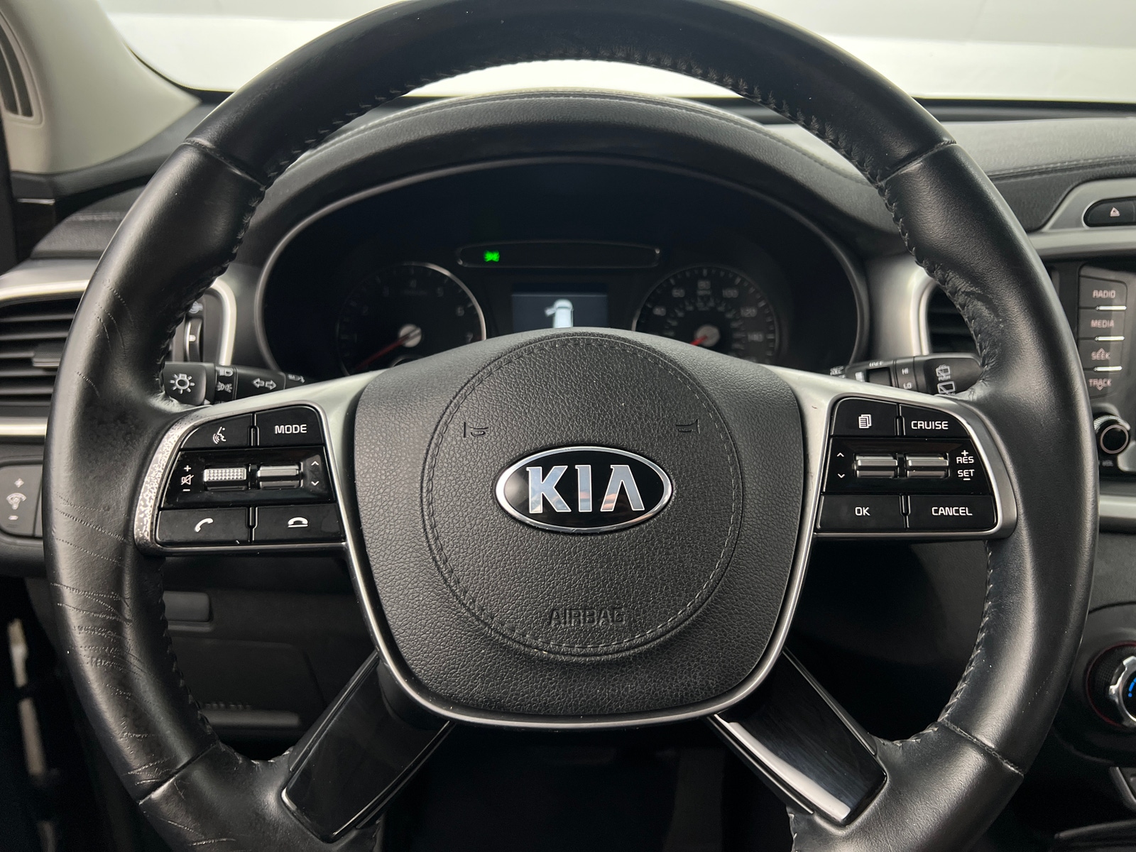 Thumbnail: 2019 Kia Sorento - 5