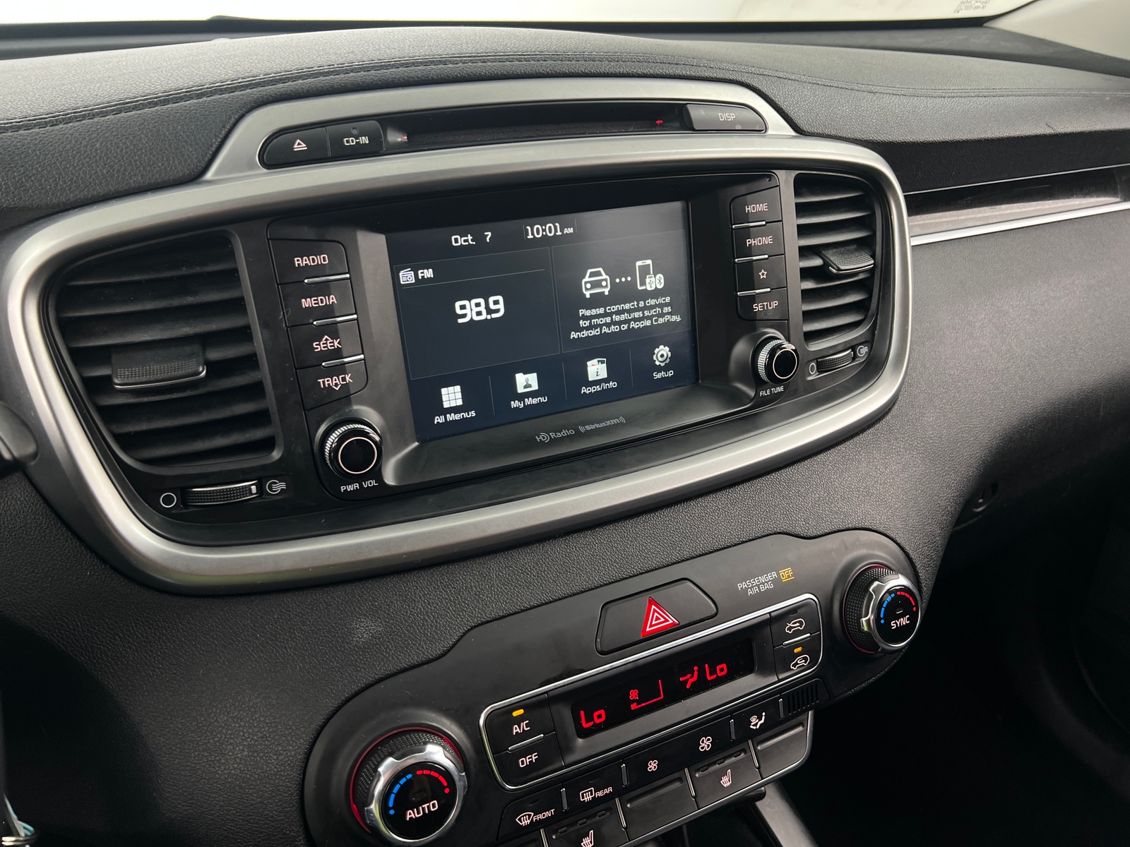Thumbnail: 2019 Kia Sorento - 4