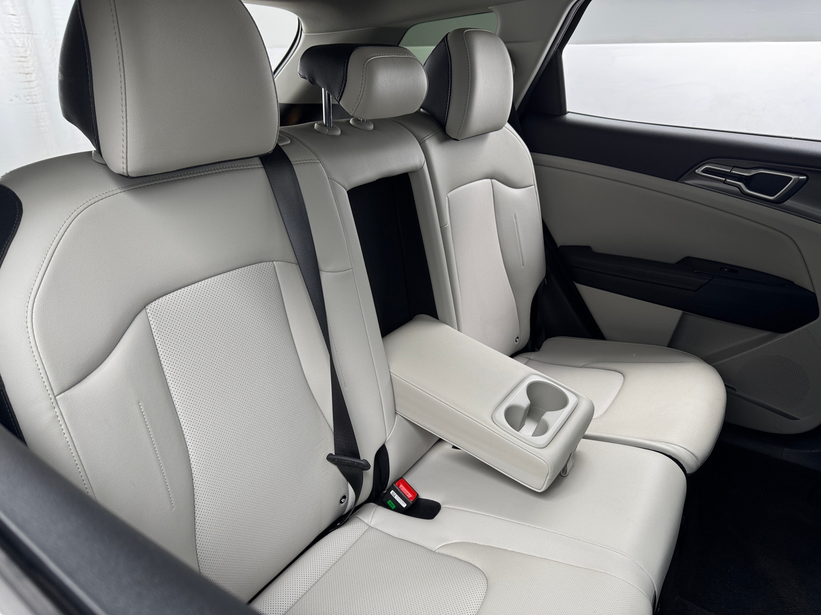 Thumbnail: 2024 Kia Sportage - 5