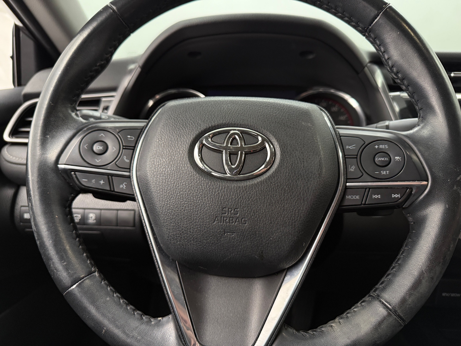 Thumbnail: 2020 Toyota Camry - 4