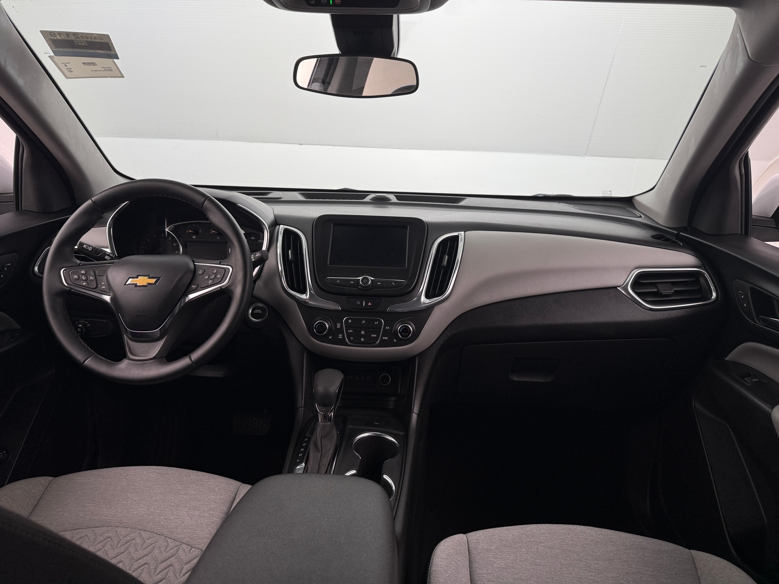 Thumbnail: 2023 Chevrolet Equinox - 3