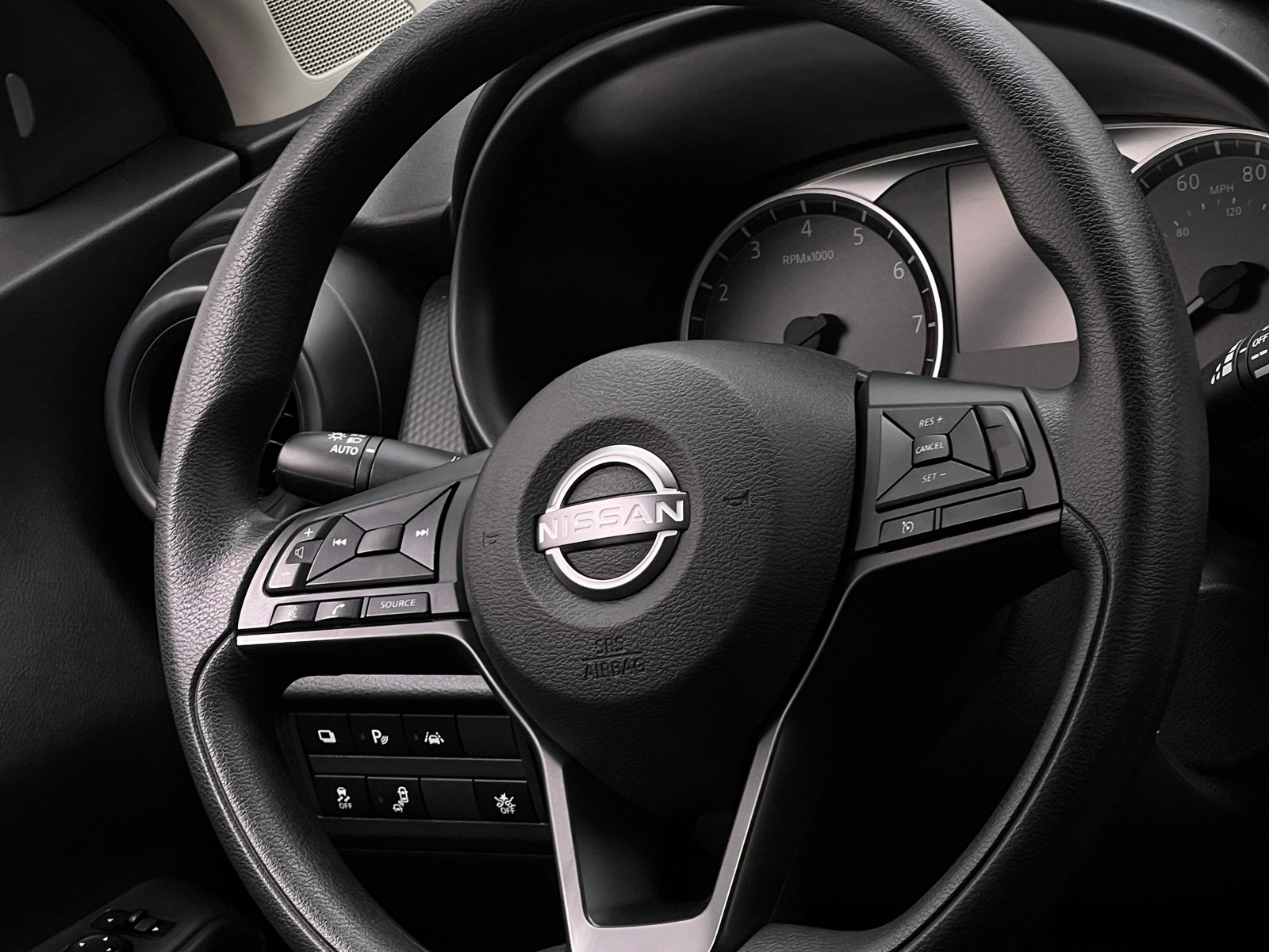 Thumbnail: 2024 Nissan Kicks - 5