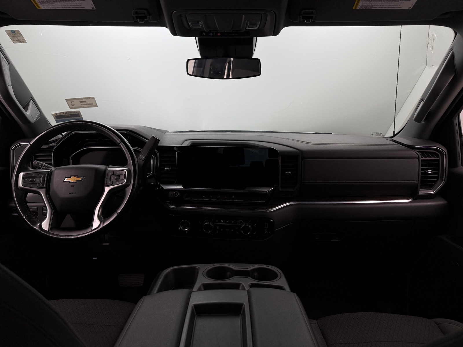 Thumbnail: 2022 Chevrolet Silverado 1500 - 3