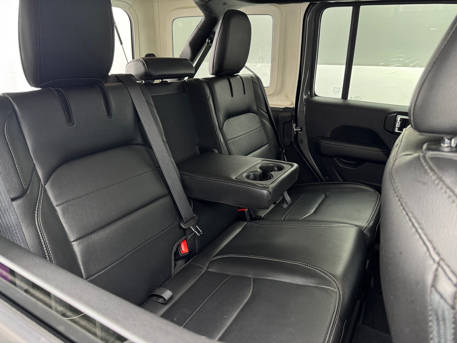 Thumbnail: 2021 Jeep Wrangler - 5