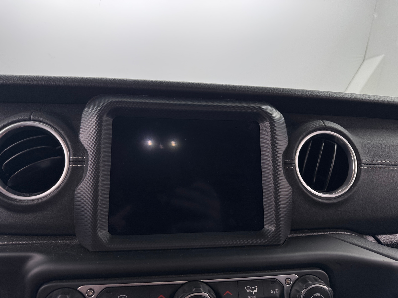 Thumbnail: 2021 Jeep Wrangler - 3
