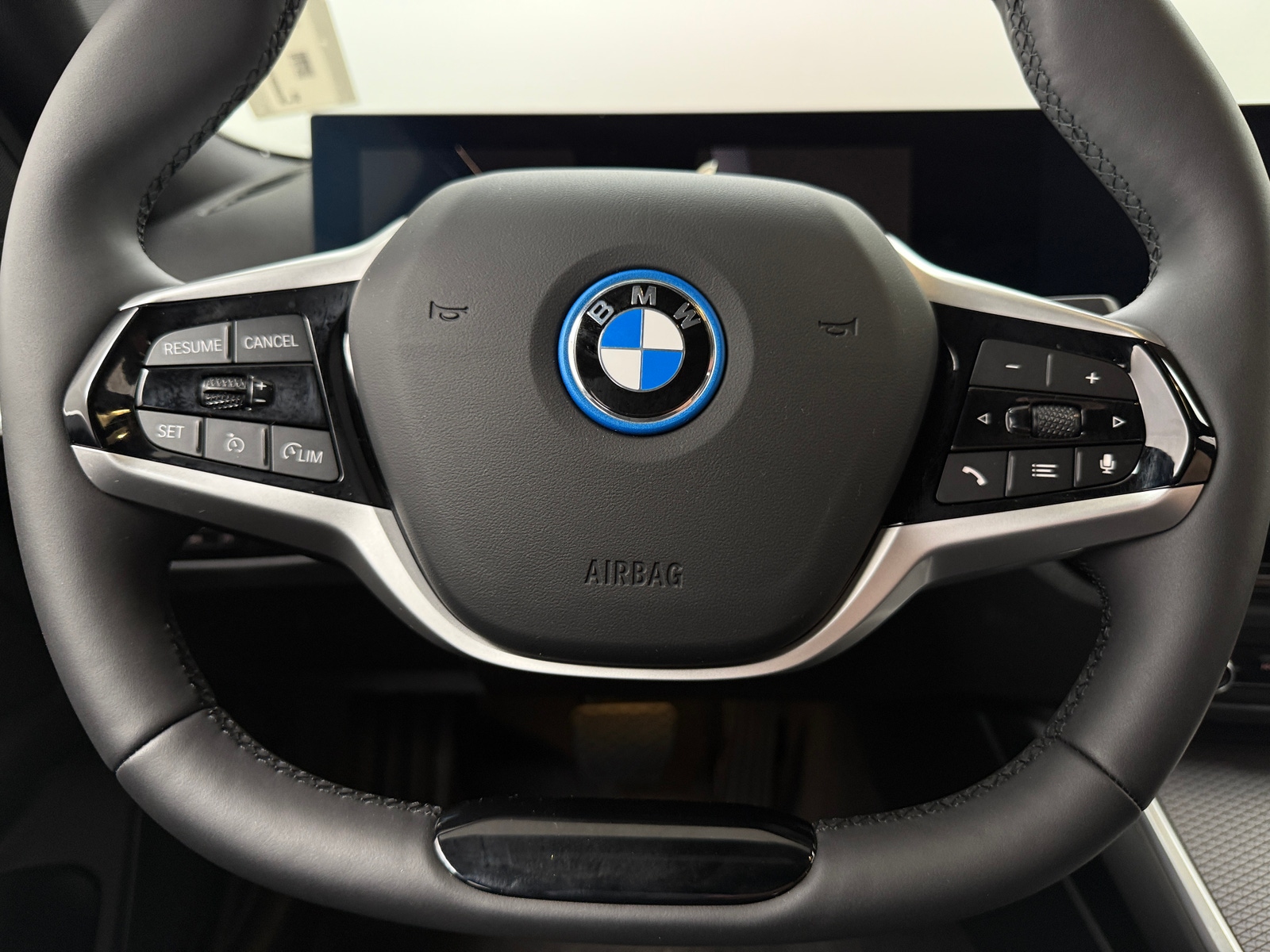 Thumbnail: 2025 BMW i4 - 5