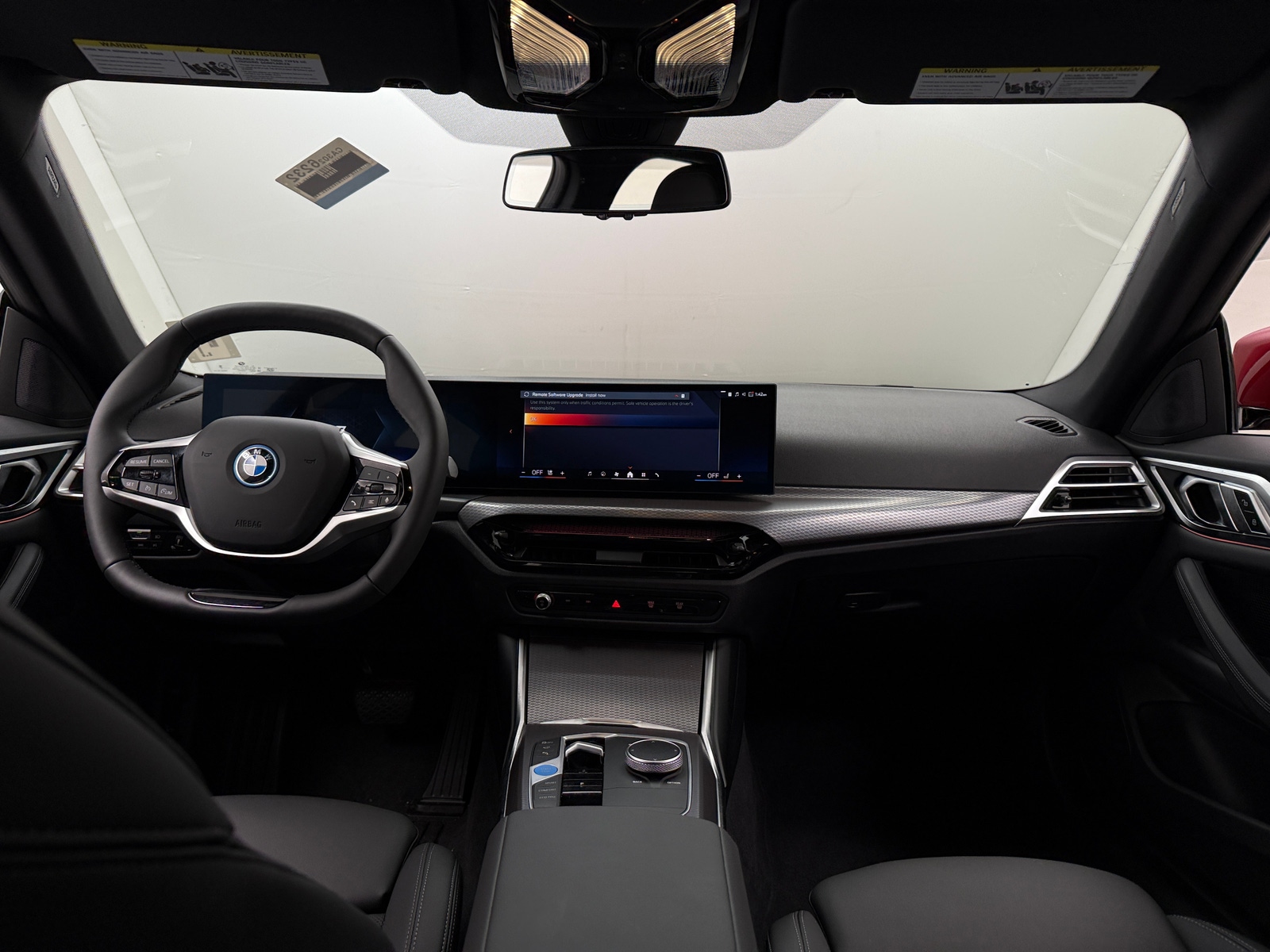 Thumbnail: 2025 BMW i4 - 3