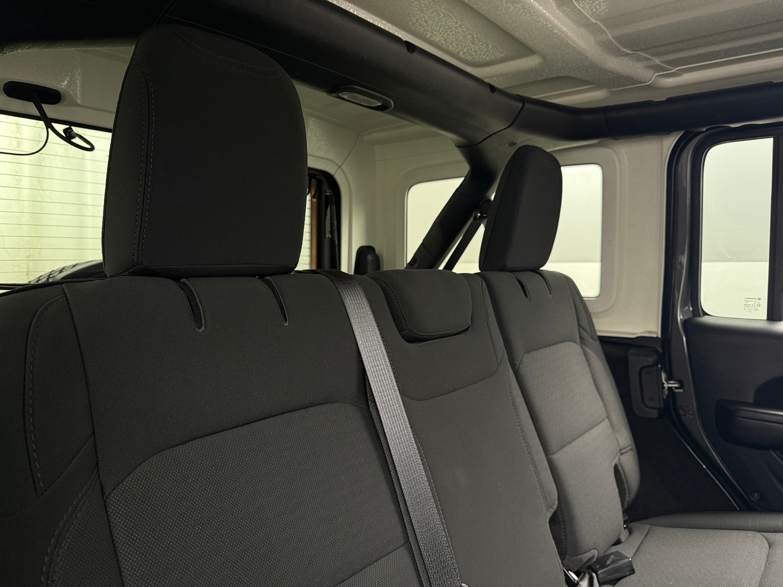 Thumbnail: 2021 Jeep Wrangler - 6