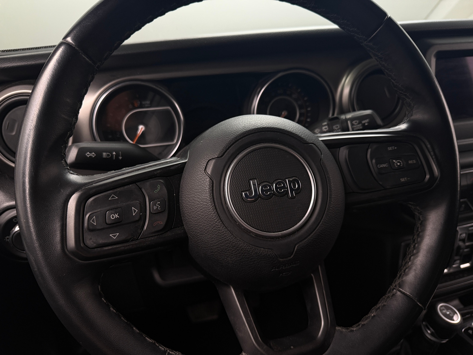 Thumbnail: 2021 Jeep Wrangler - 5