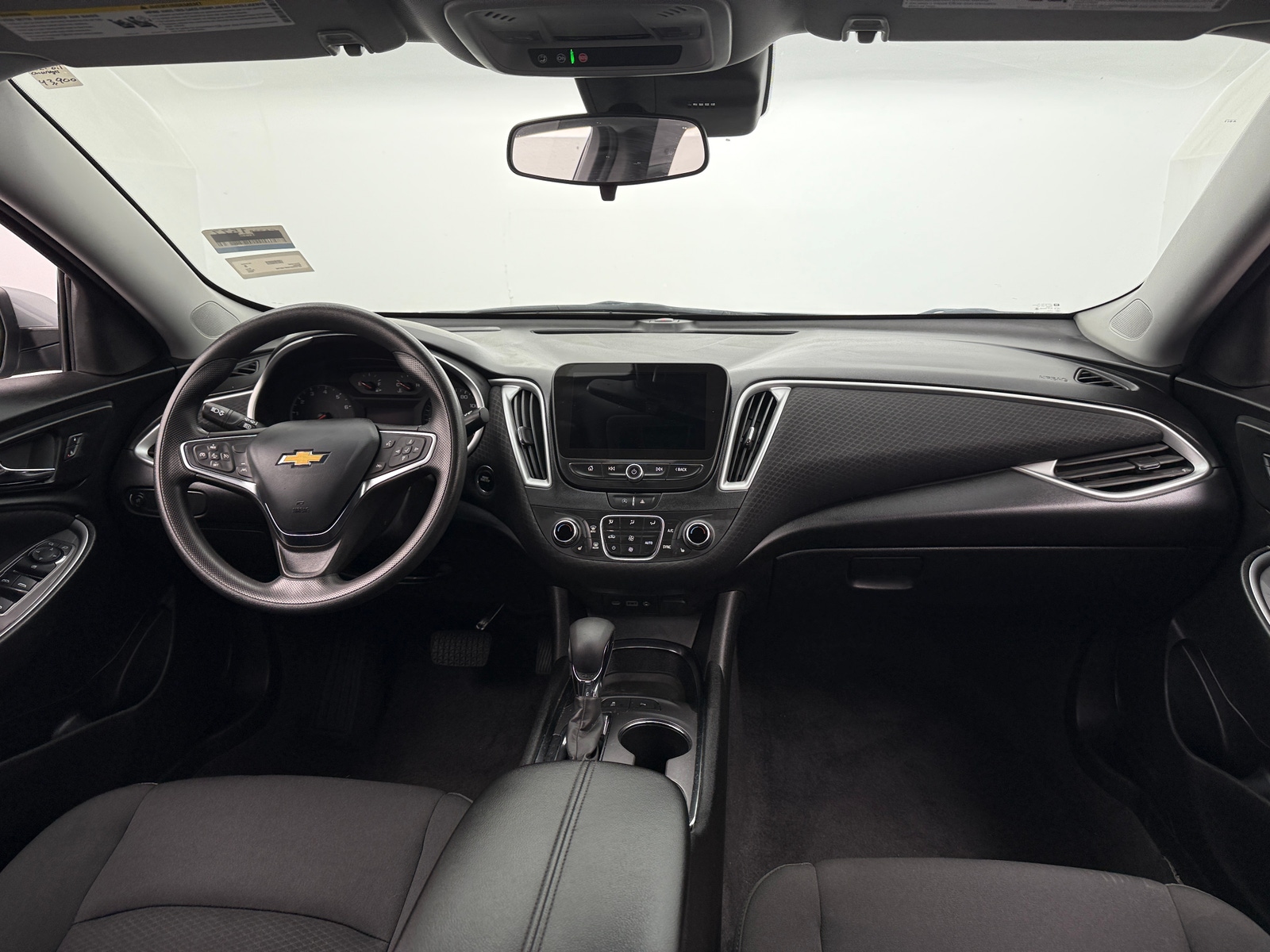 Thumbnail: 2024 Chevrolet Malibu - 3