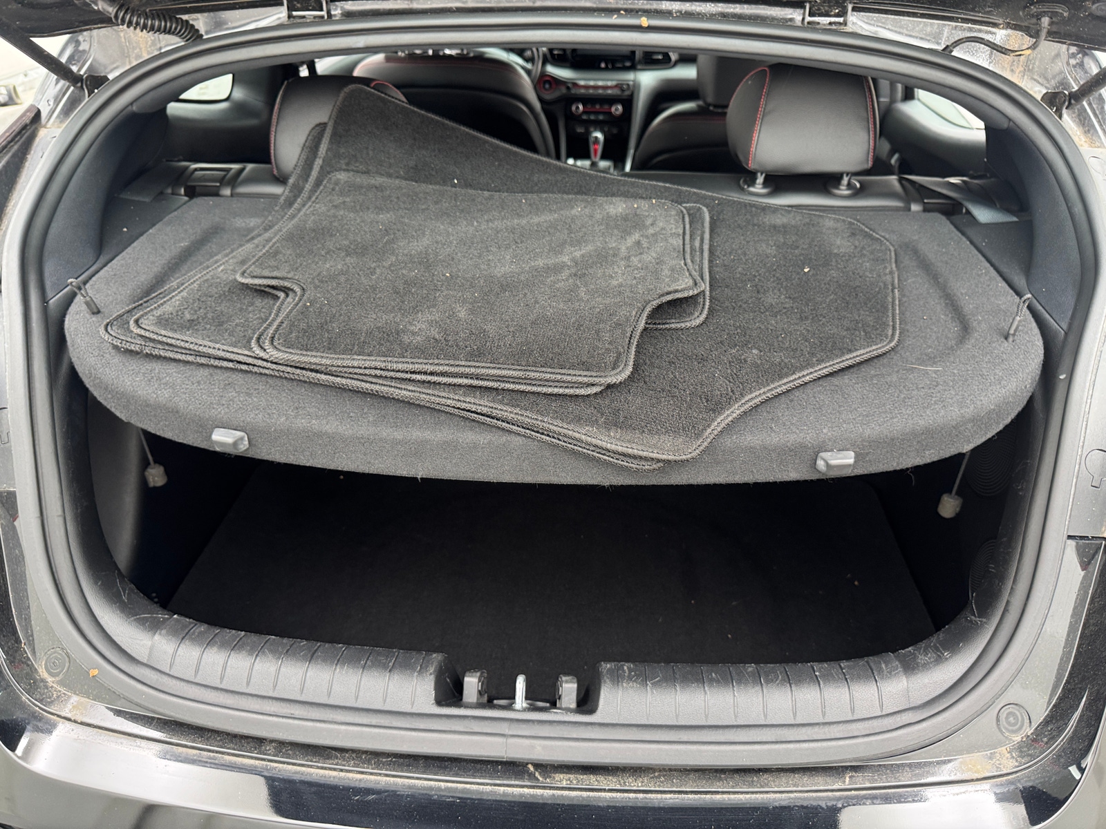 Thumbnail: 2019 Hyundai Veloster - 5