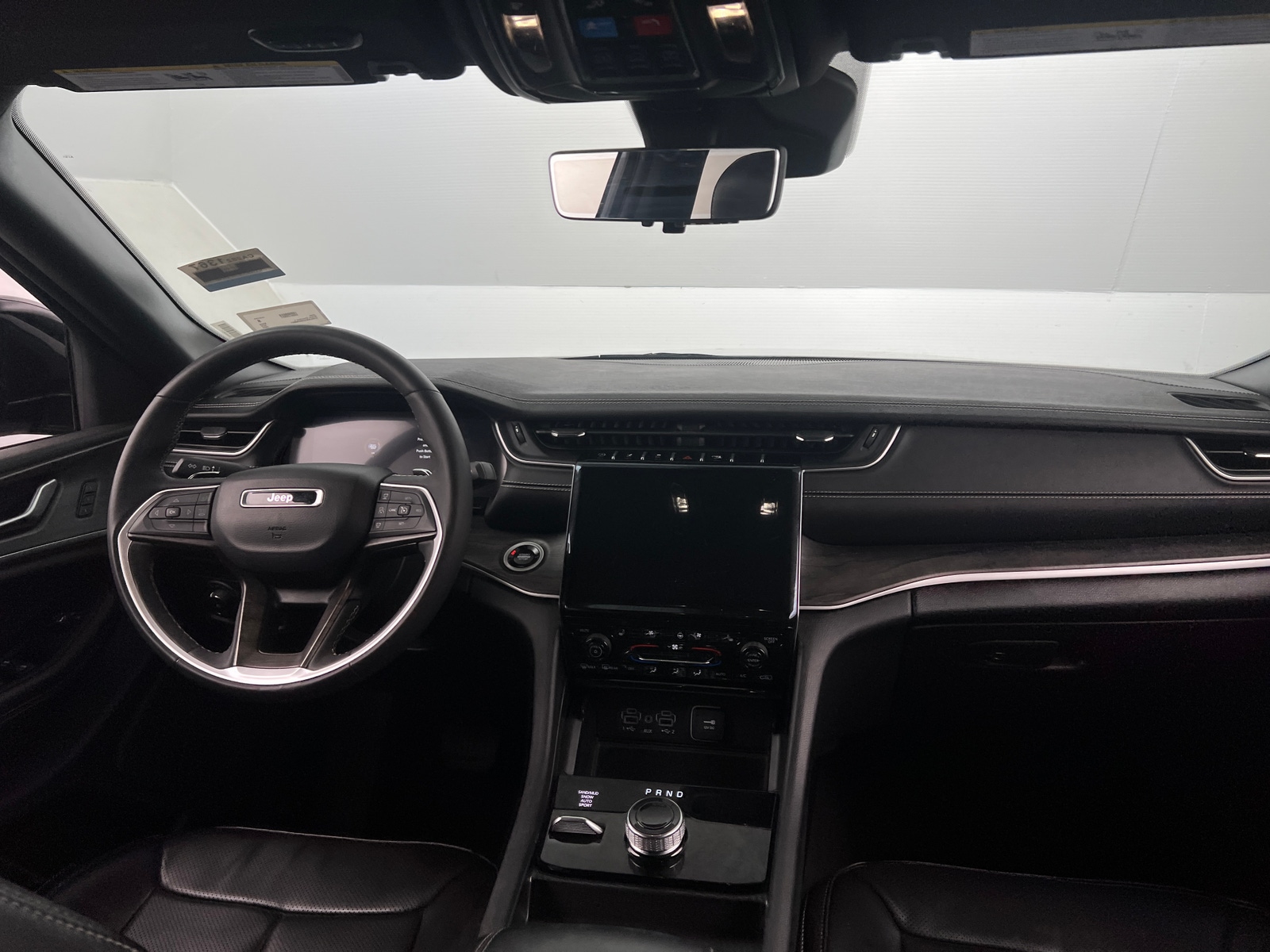 Thumbnail: 2024 Jeep Grand Cherokee L - 2