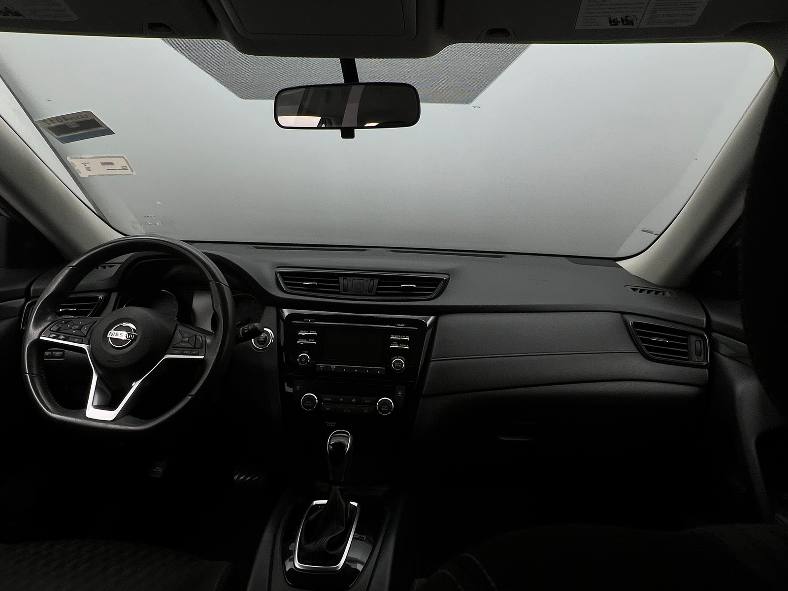 Thumbnail: 2017 Nissan Rogue - 3