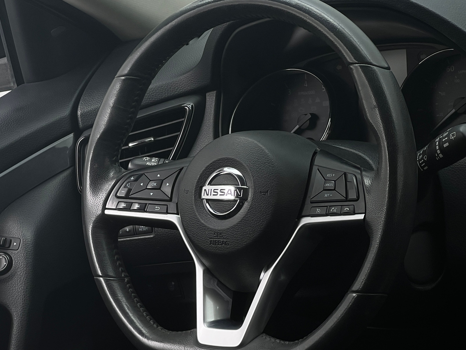 Thumbnail: 2017 Nissan Rogue - 5