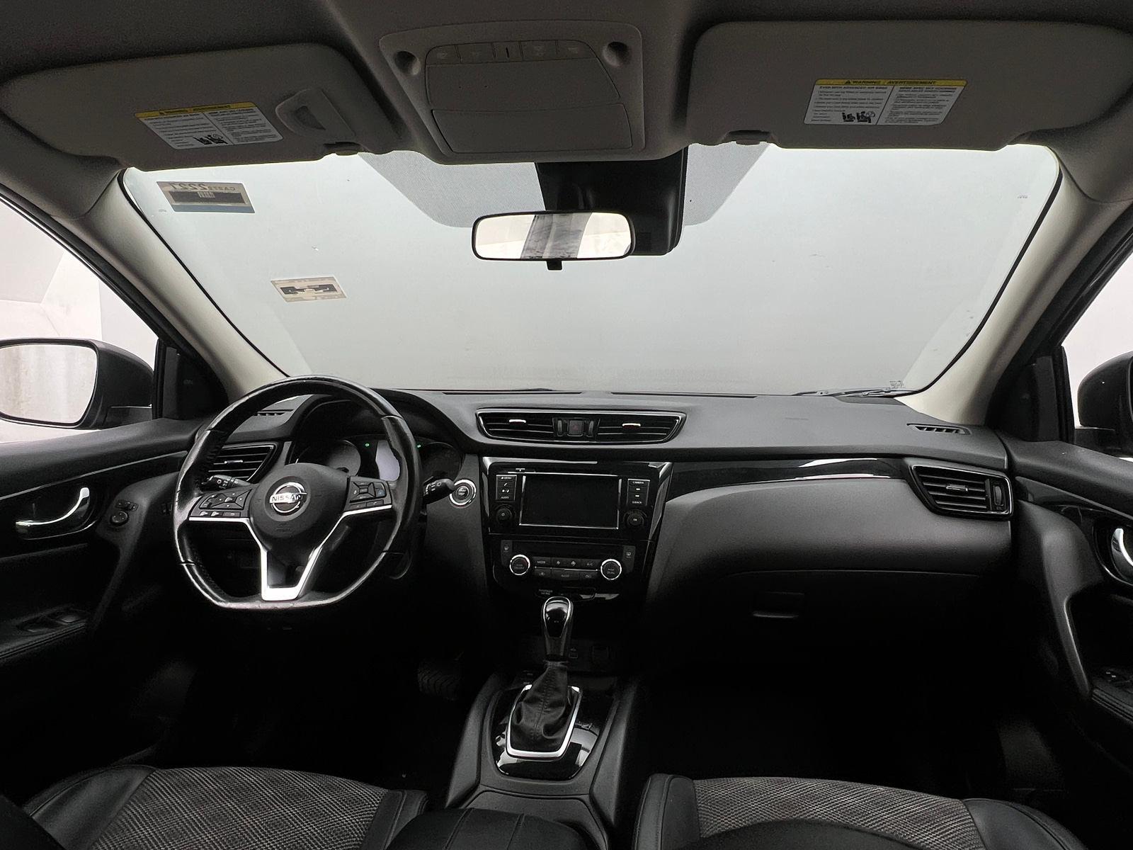 Thumbnail: 2022 Nissan Rogue Sport - 2