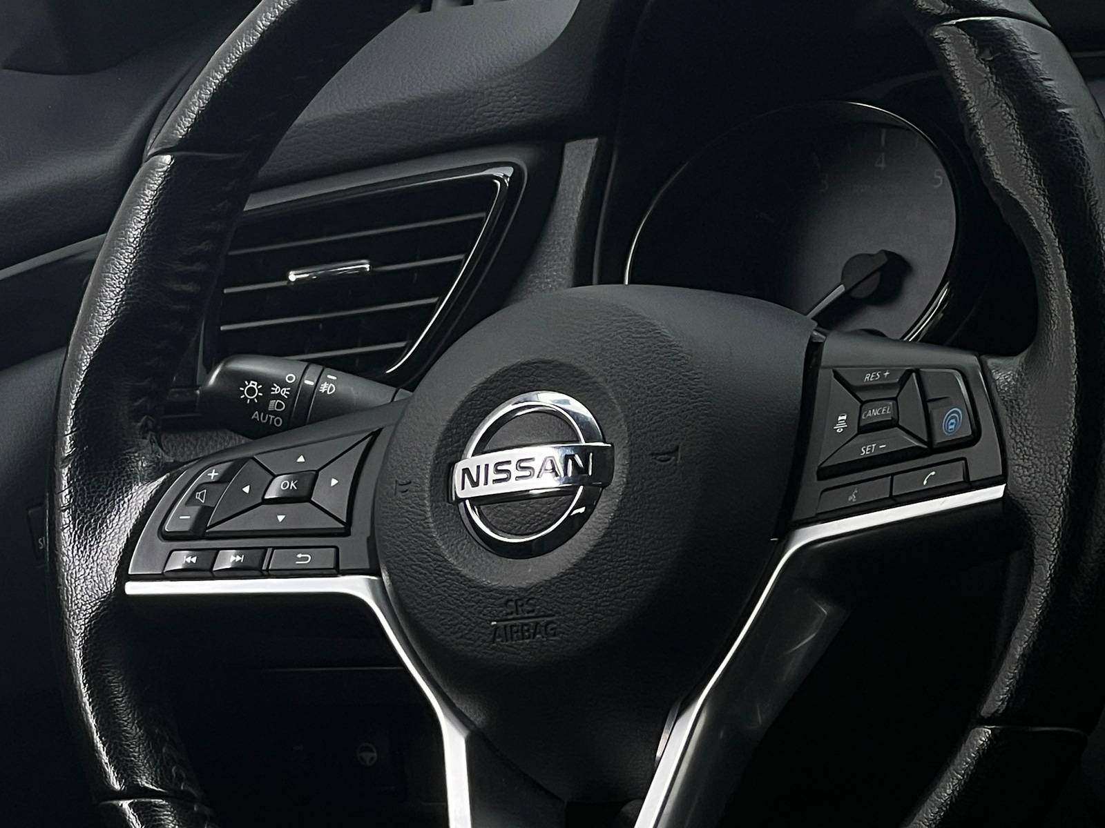 Thumbnail: 2022 Nissan Rogue Sport - 4