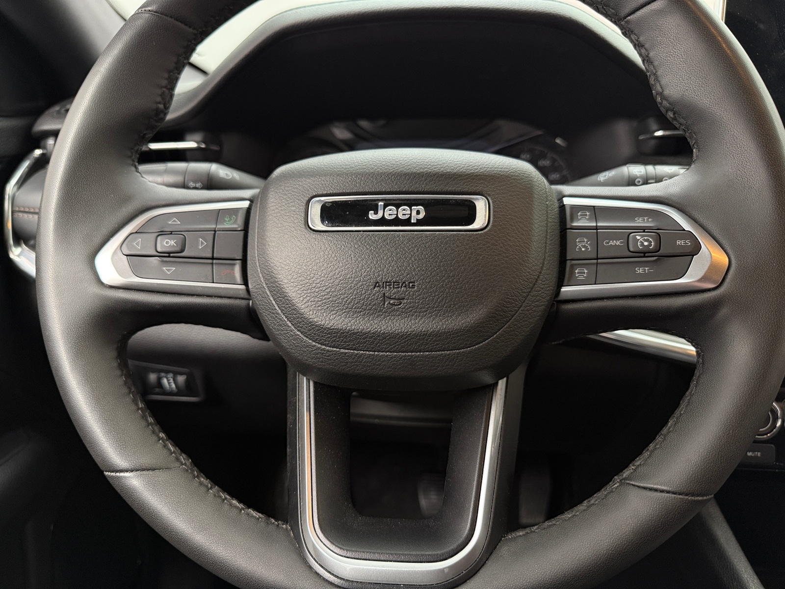 Thumbnail: 2023 Jeep Compass - 4