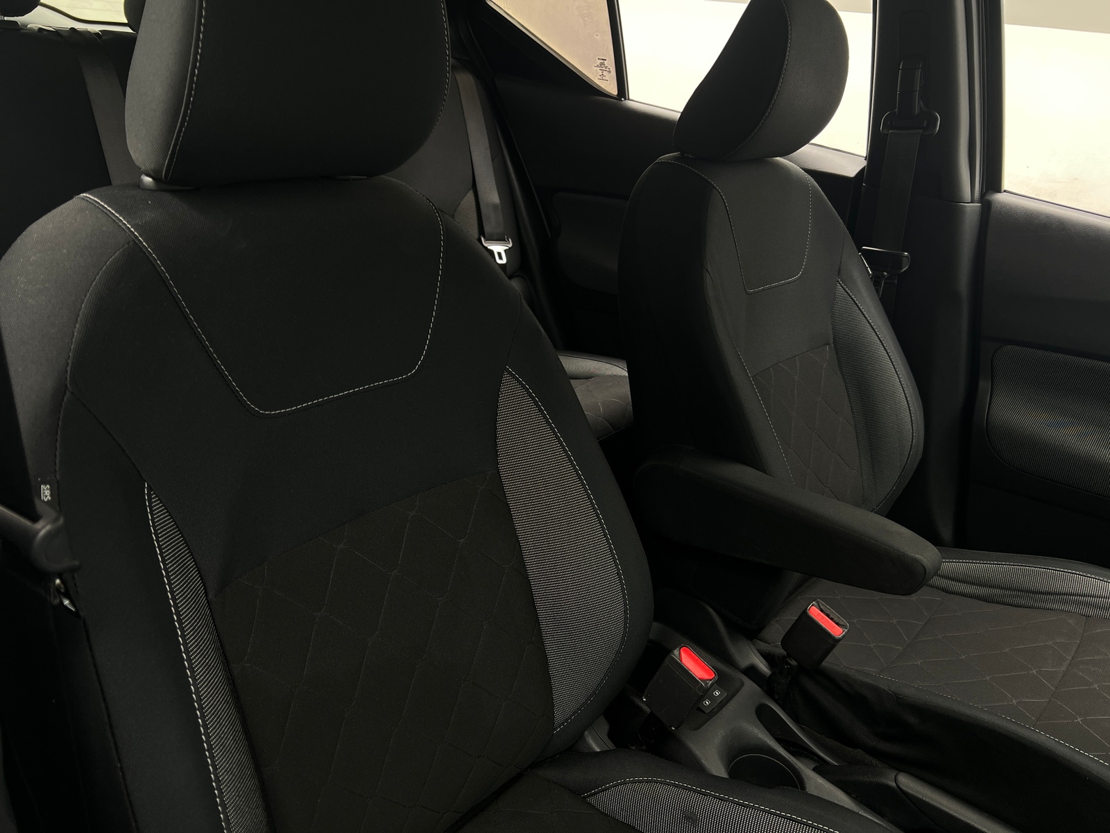Thumbnail: 2018 Nissan Kicks - 2
