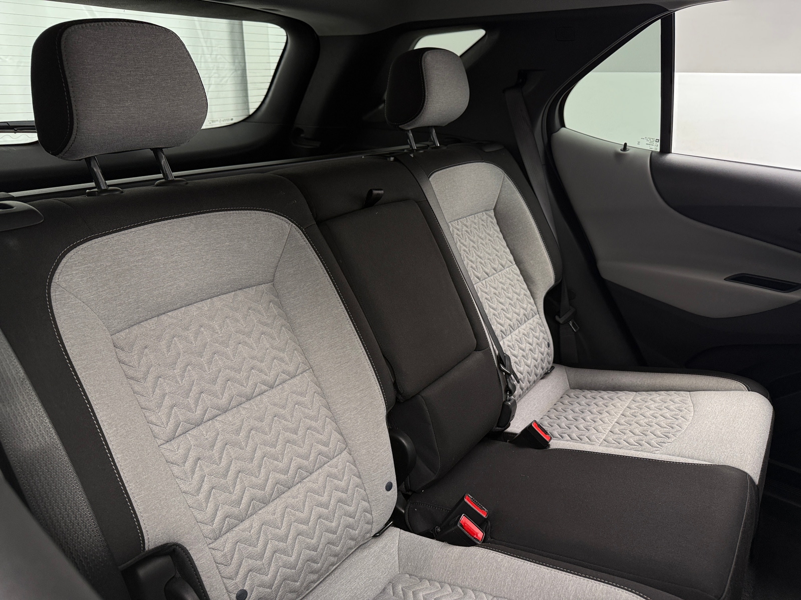 Thumbnail: 2022 Chevrolet Equinox - 6