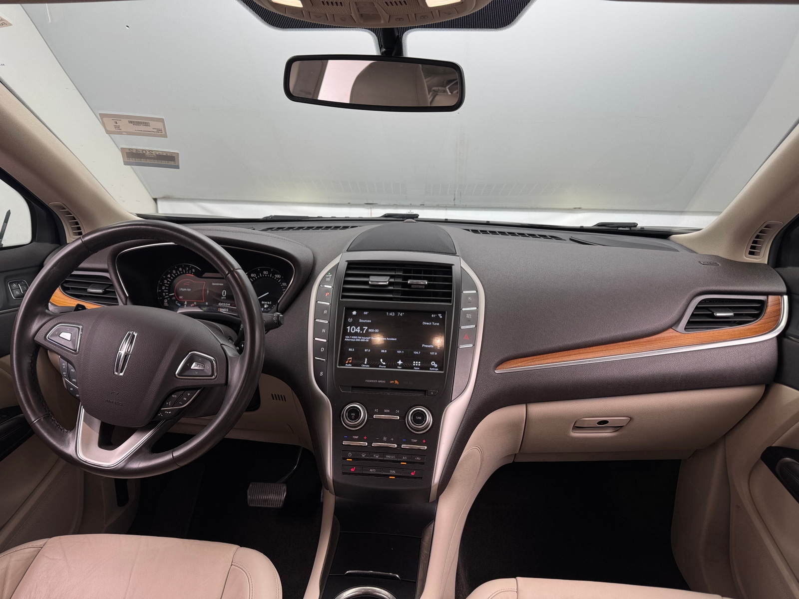Thumbnail: 2017 Lincoln MKC - 2