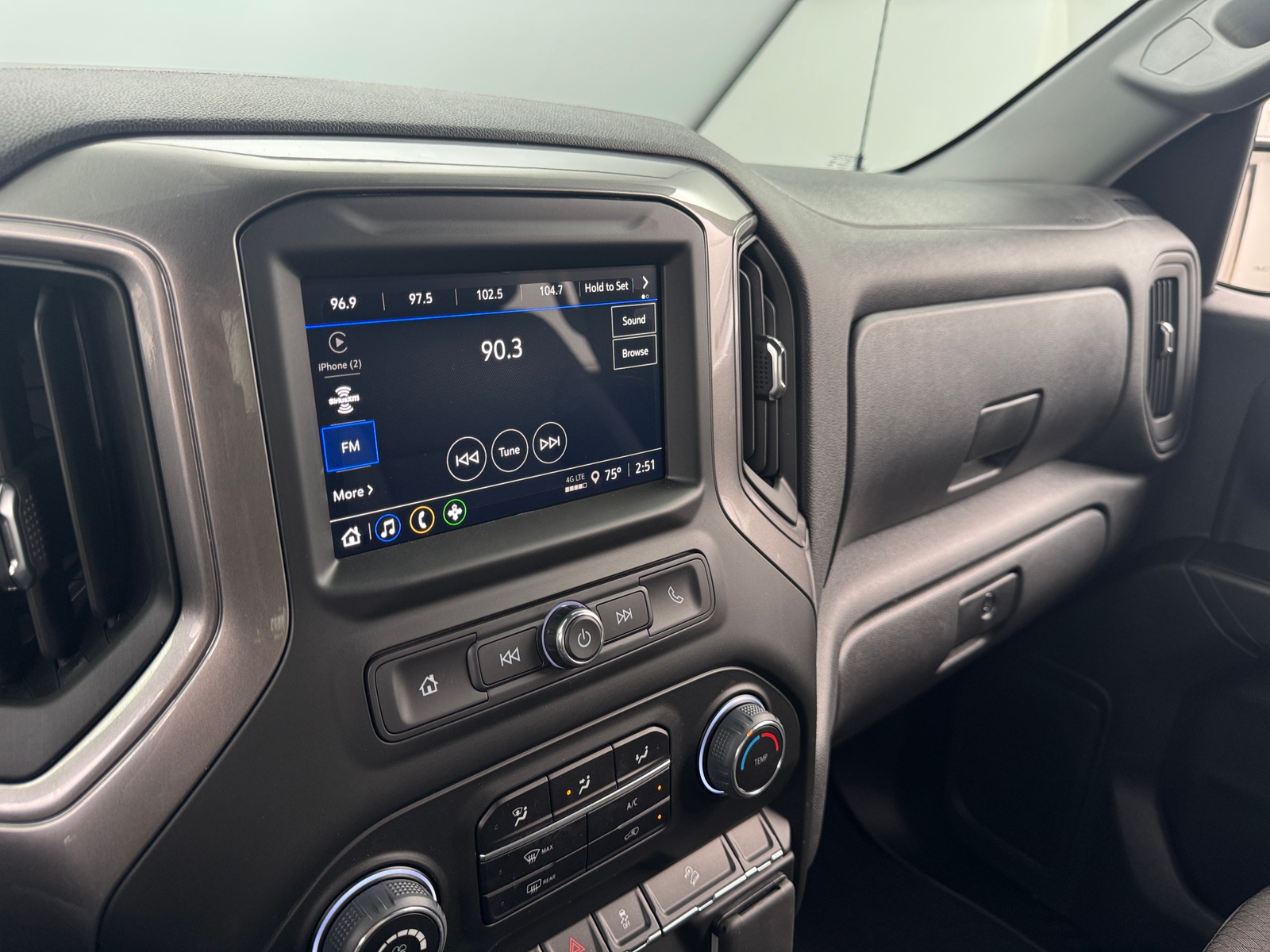 Thumbnail: 2025 Chevrolet Silverado 1500 - 4