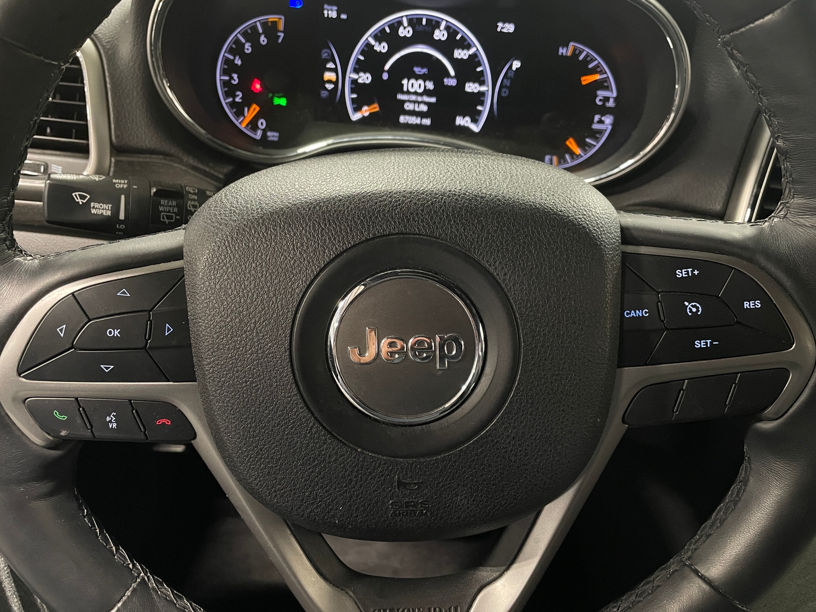 Thumbnail: 2018 Jeep Grand Cherokee - 5