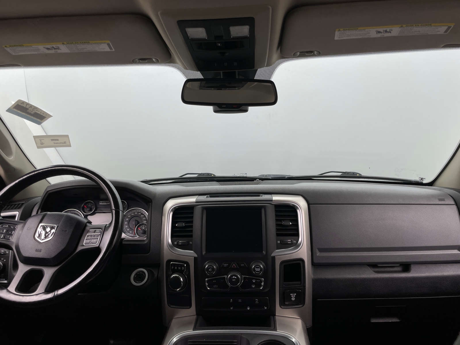 Thumbnail: 2020 RAM 1500 Classic - 3