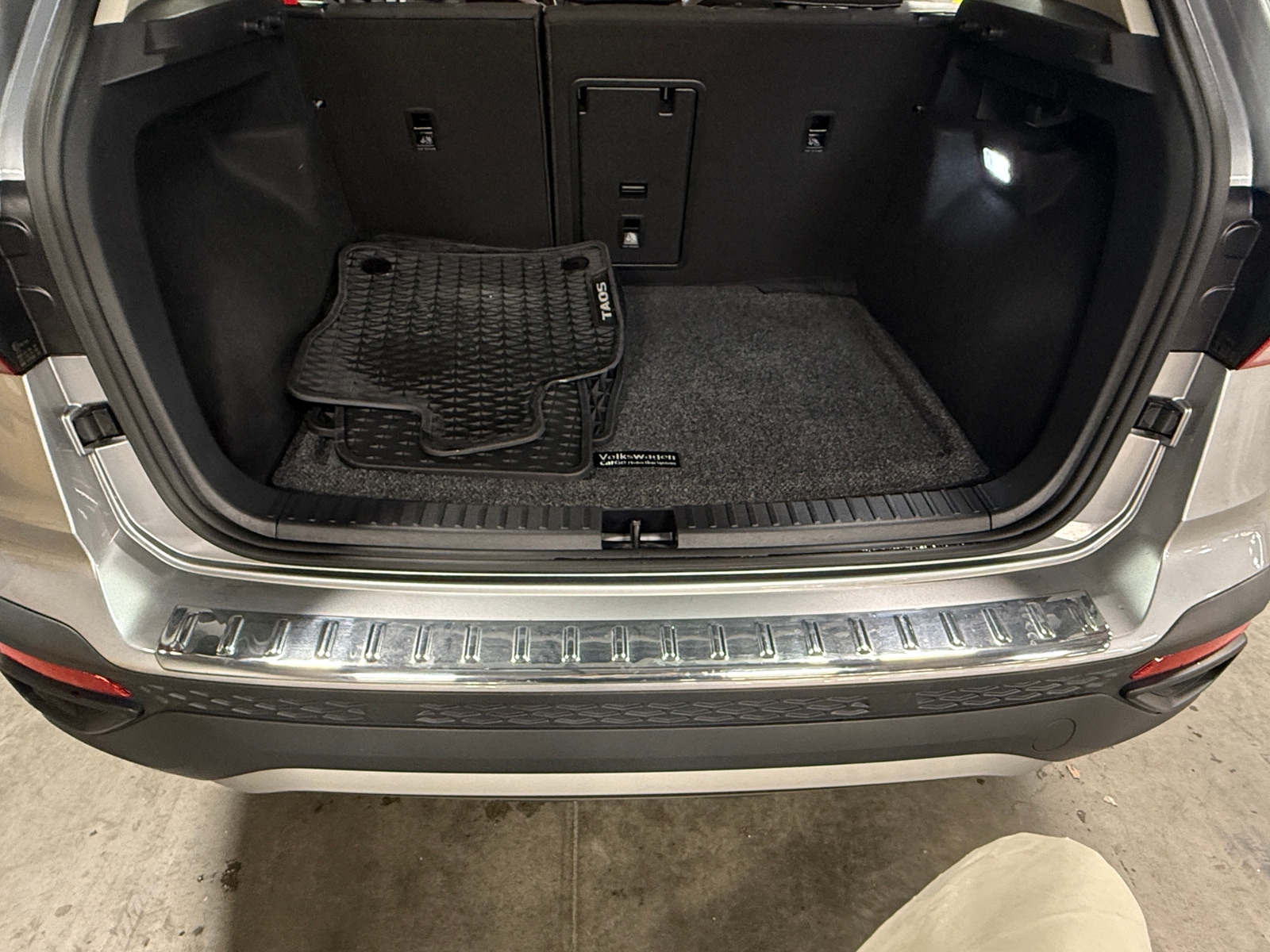 Thumbnail: 2024 Volkswagen Taos - 7