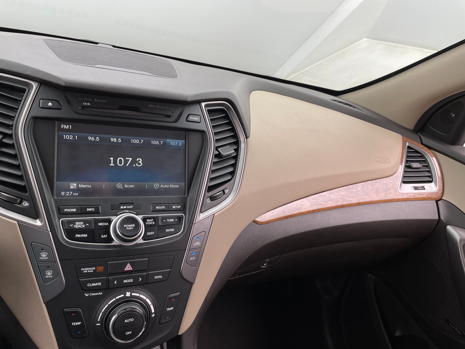 Thumbnail: 2013 Hyundai Santa Fe - 4