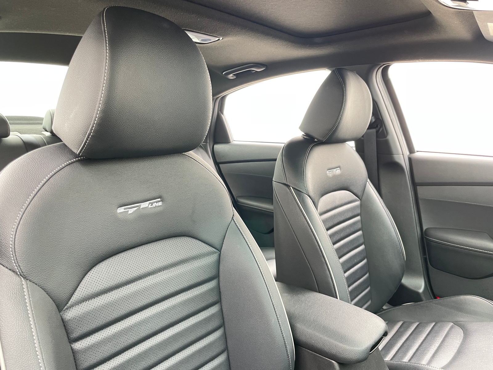 Thumbnail: 2022 Kia Forte - 2