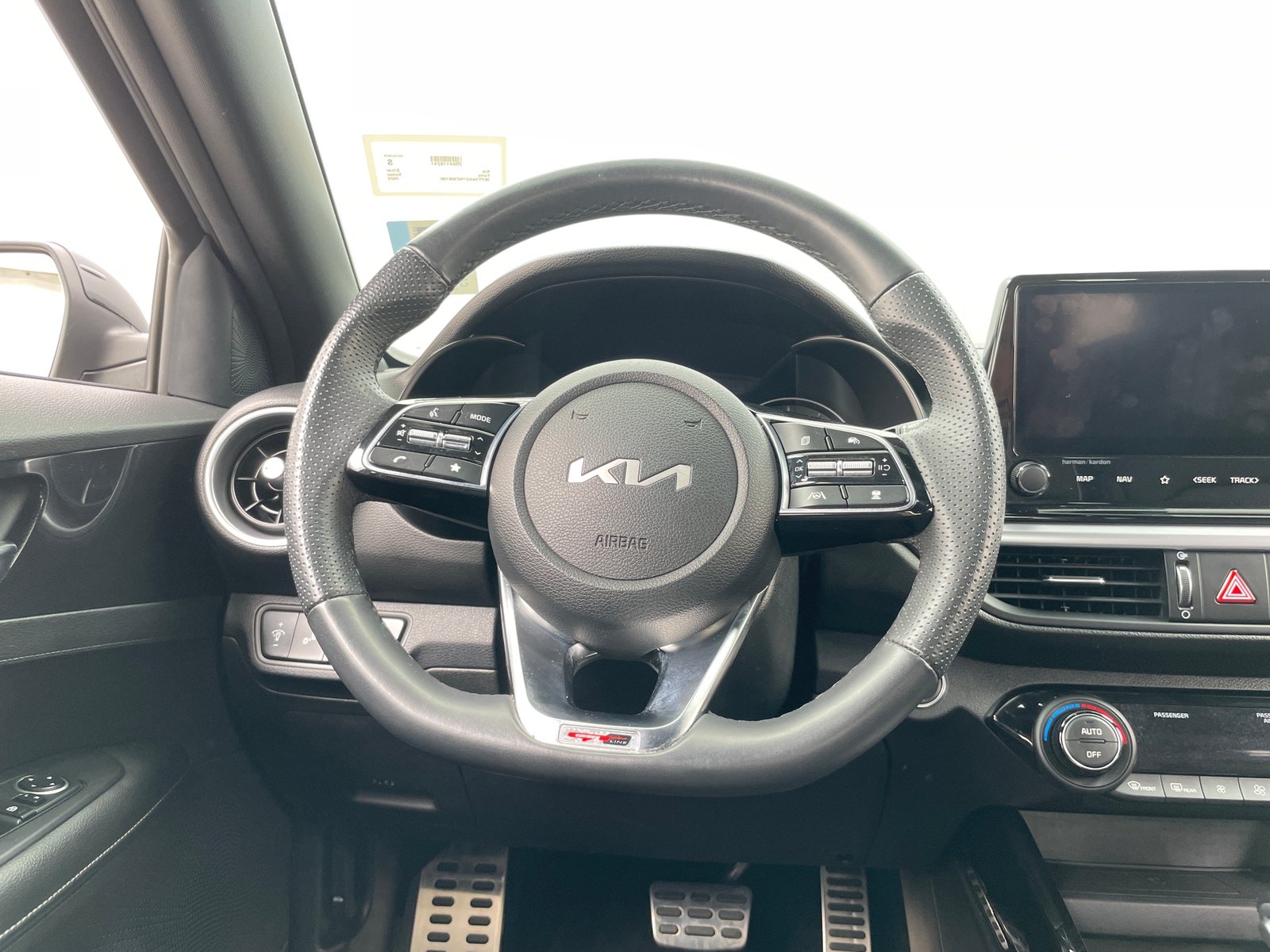 Thumbnail: 2022 Kia Forte - 5
