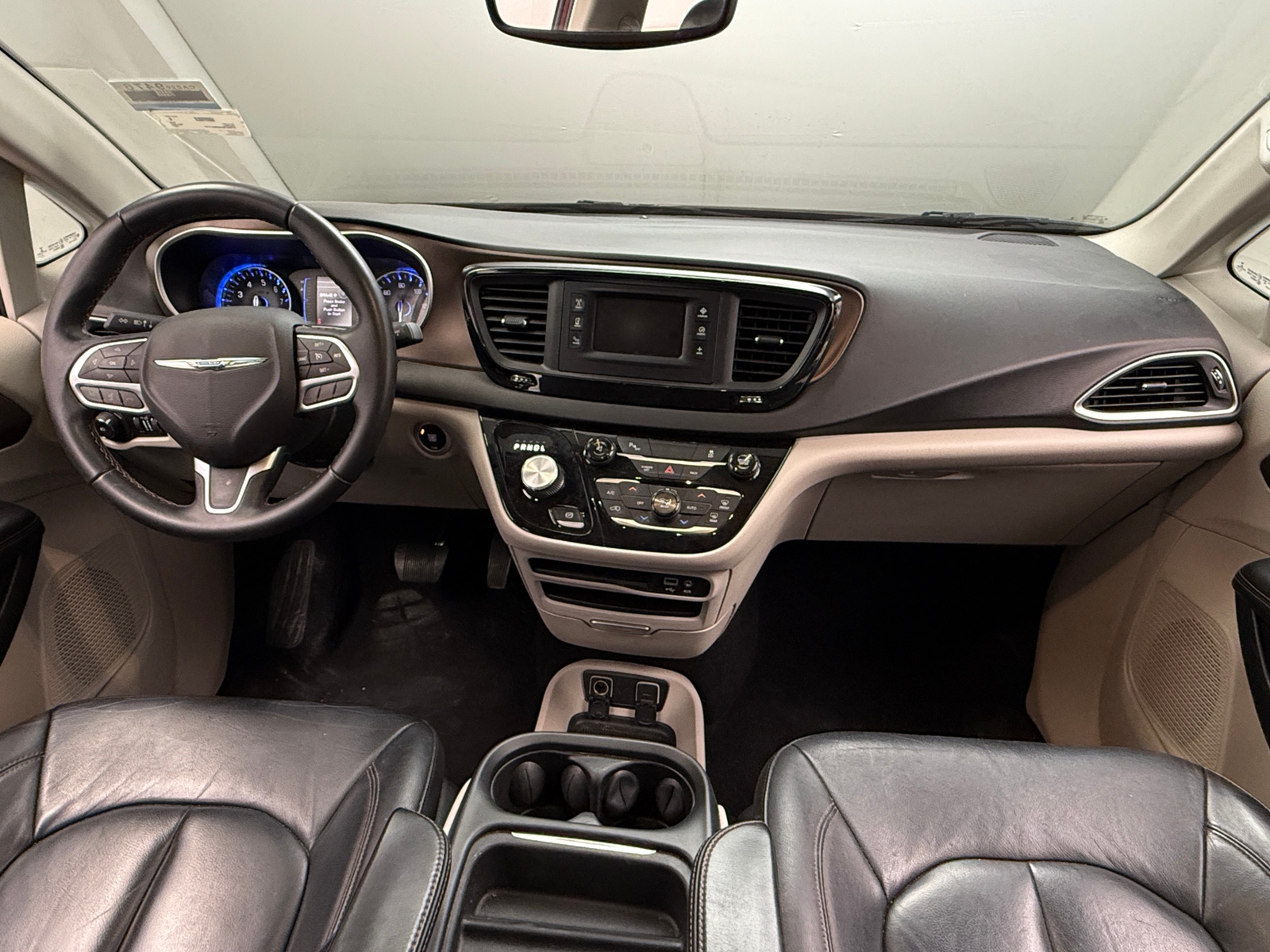 Thumbnail: 2017 Chrysler Pacifica - 2
